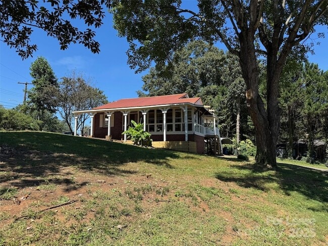 Building Photo - 1234 11th St NW