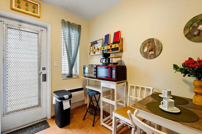 Photo - 1739 Washington St Unit ID1239411P