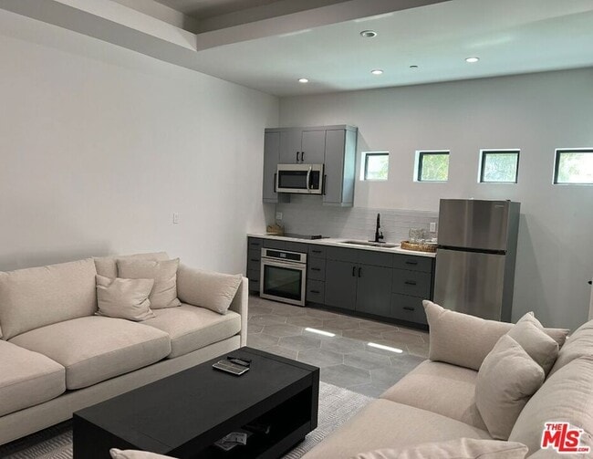 Photo - 1846 N Franklin Canyon Dr