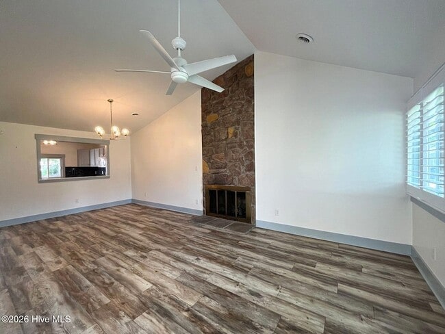 Photo - 125 Mallard Cove