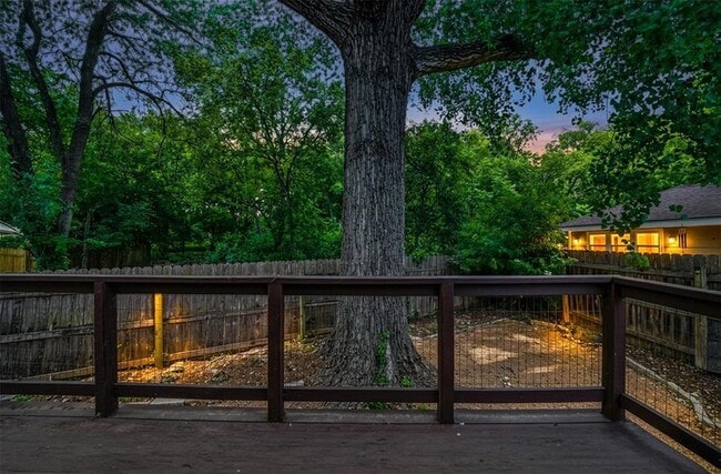 Photo - 9504 N Creek Dr