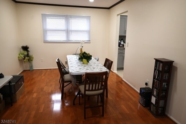 Photo - 920 Everts Ave