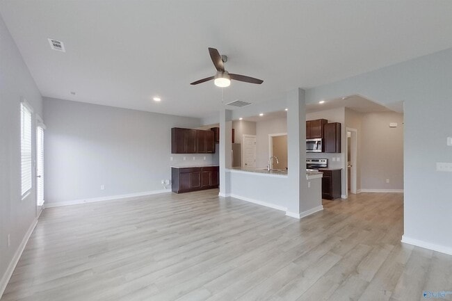 Photo - 6405 Upchurch Dr