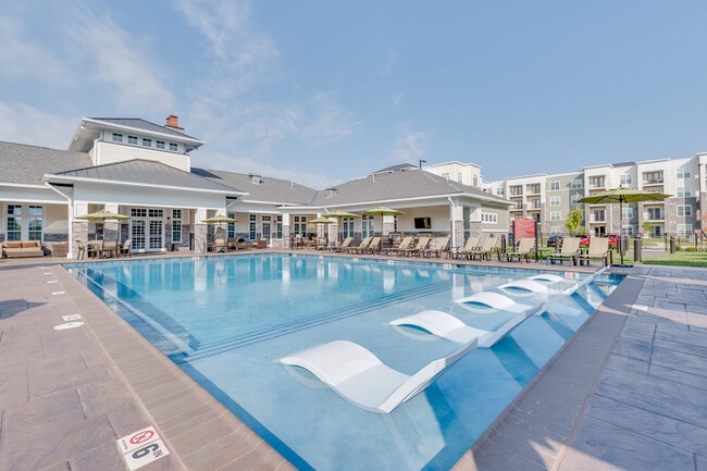 Photo - Waterstone at Hamburg Apartments