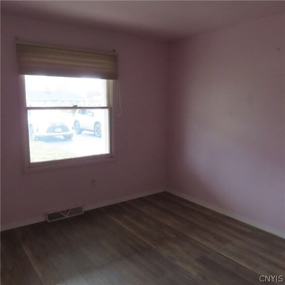 Photo - 5265 Jamesville Rd