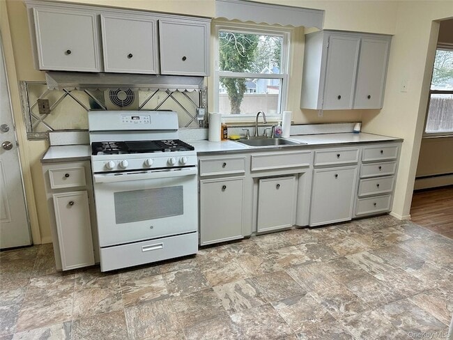 Photo - 74 Clifton Pl