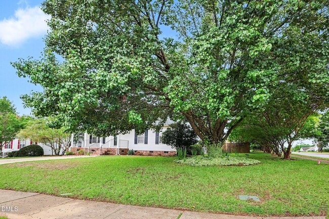 Photo - 200 Waterford Dr