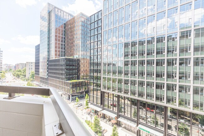 Photo - 1331 S Eads St Unit FL10-ID1024704P