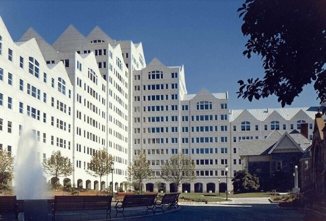 Building Photo - Canterbury Green