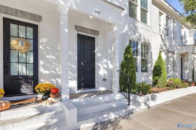 Photo - 190 Kearny St