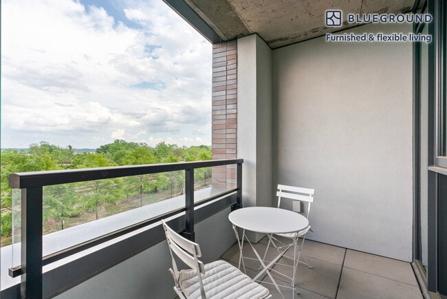 Photo - 3030 Potomac Ave Unit FL3-ID1033