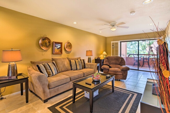 Building Photo - 12212 N Paradise Vlg Pkwy S Unit SI ID1545756P