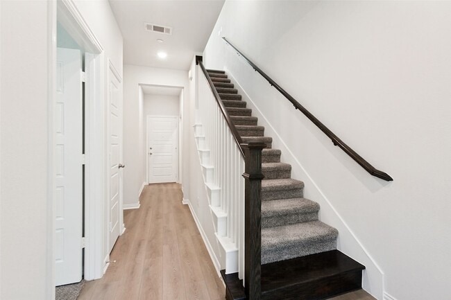 Photo - 4157 Humboldt St