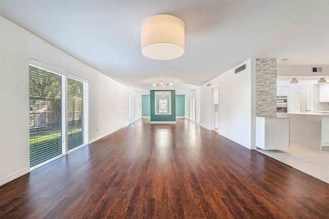 Photo - 10630 Olympia Dr