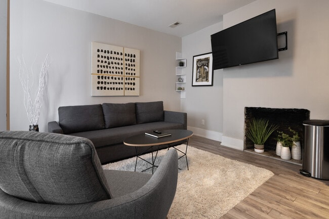 Building Photo - 1470 Goetz Alley Unit ID1056063P