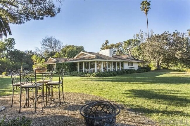 Building Photo - 6224 Los Naranjos Ct