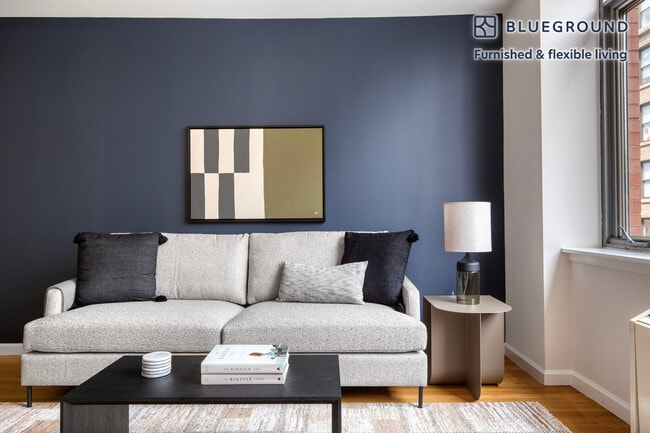 Photo - 120 W 21st St Unit SI FL10-ID1123