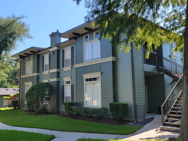 European style architecture @ Mallard Creek Kingwood - Mallard Creek