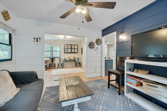 Photo - 409 Northclift Dr Unit ID1388442P