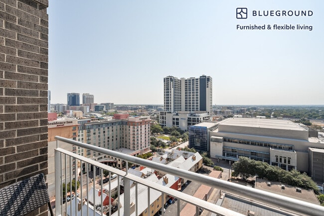 Photo - 301 Brazos St Unit SI FL15-ID206