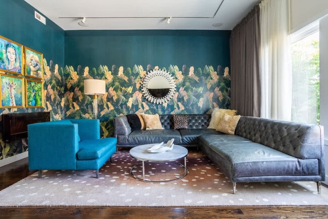 Photo - 4327 N Western Ave Unit ID1047957P