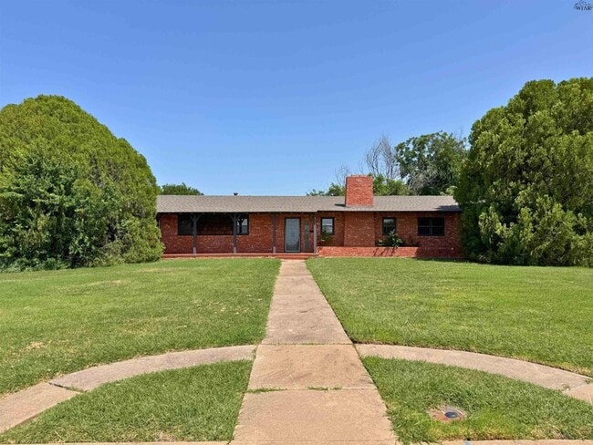 Building Photo - 4115 Rivercrest Dr