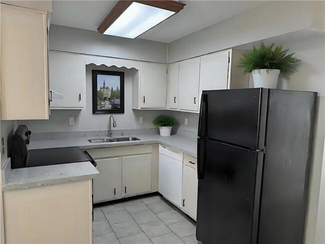 Photo - 3312 Taft Park