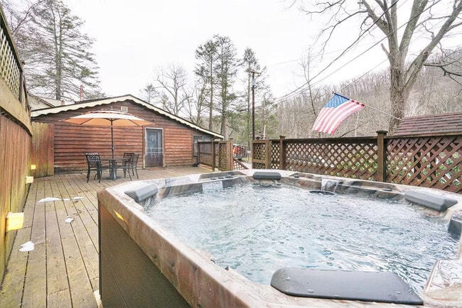 Building Photo - 72 Faulkner Rd Unit ID1308952P