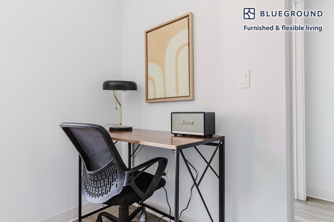 Photo - 637 N Wells St Unit FL14-ID1193