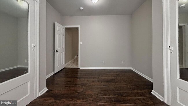 Photo - 1915 W Erie Ave