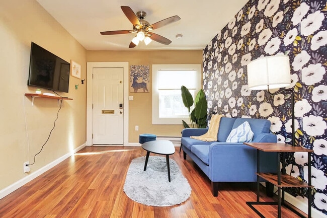 Photo - 2314 Bonar St Unit ID1310762P