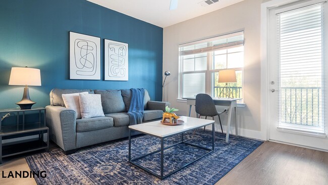 Building Photo - 3060 Southcreek Blvd Unit 9-206