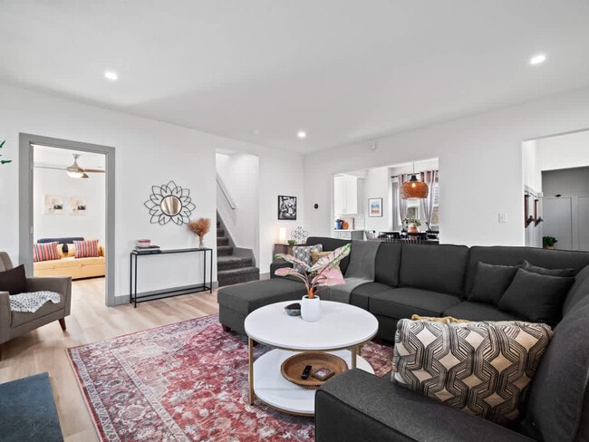 Photo - 432 N Firestone Blvd Unit SI ID1496097P