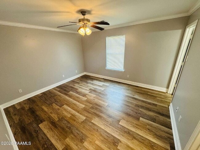 Photo - 127 Country Living Dr