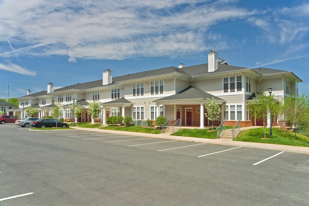 Floor Plan - 2 Bed/2 Bath - B (2nd floor) - Fully Upgraded