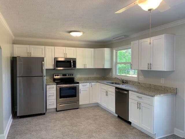 Photo - 1420 Central Dr