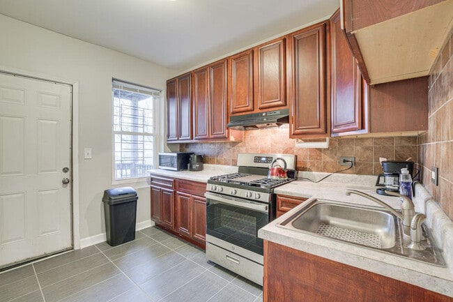 Photo - 7442 S Ingleside Ave Unit ID1306745P