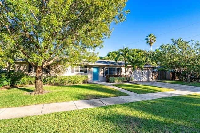 Photo - 770 NW 3rd Ave