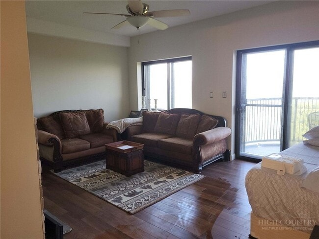Photo - 303 Sugar Top Dr Unit -2020