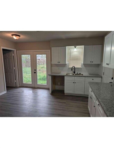 Photo - 10922 Lockgate Ln