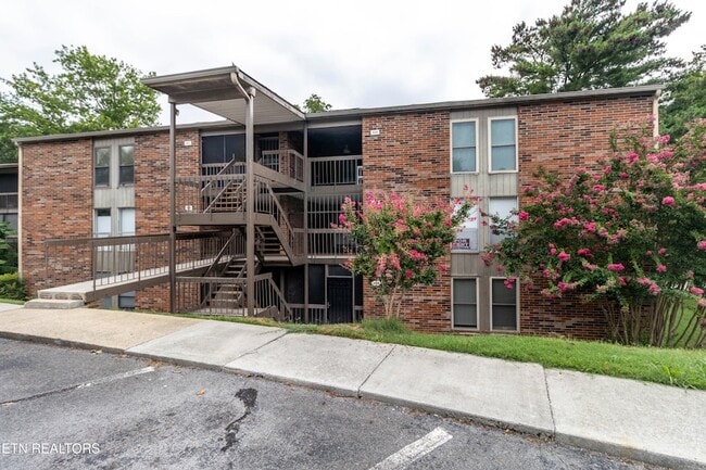 Photo - 454 Berlin Dr