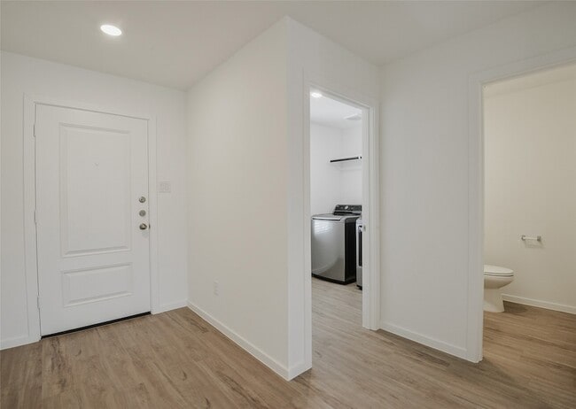 Photo - 21811 Carpineti Ln