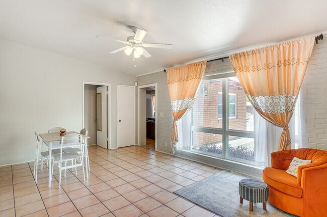 Photo - 858 E Alturas St Unit SI ID1385820P