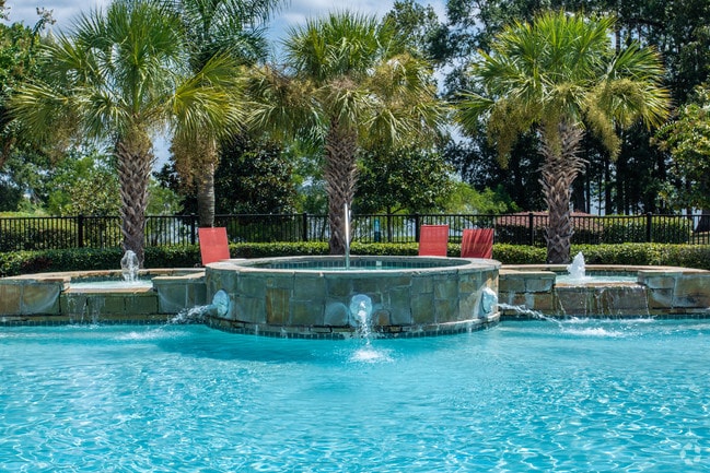 Pool - Lakeshore Villas