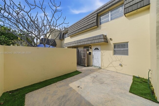 Building Photo - 8313 SW 137th Ave Unit 8313