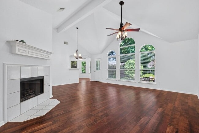 Photo - 1402 Club Chase Dr