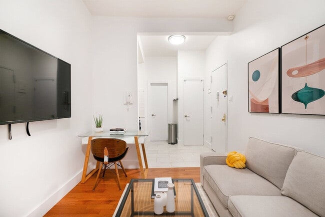 Photo - 444 W 48th St Unit SI ID1022034P