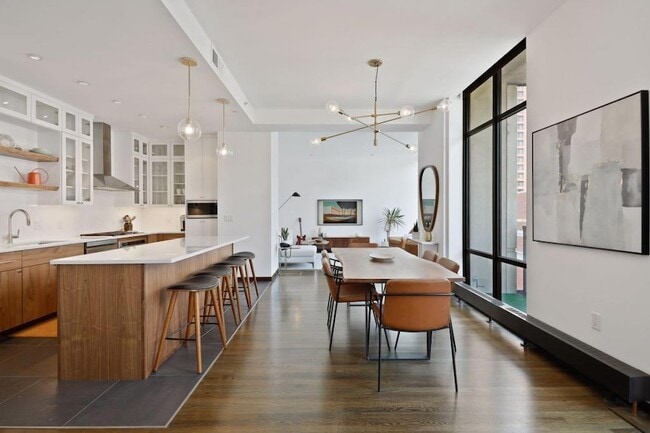 Building Photo - 201 S 11th St