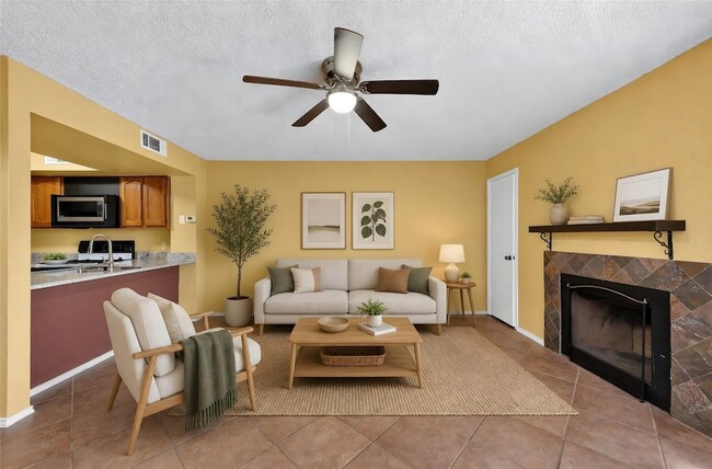 Photo - 3109 Sondra Dr Unit 107
