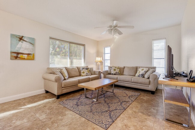 Building Photo - 427 Bellini Cir Unit SI FL1-ID1590857P